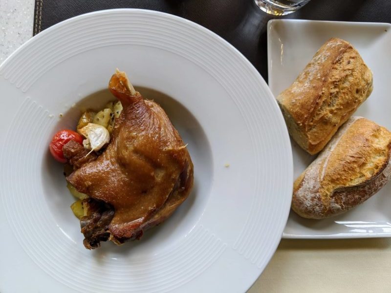 鴨のコンフィ(Confit de canard)